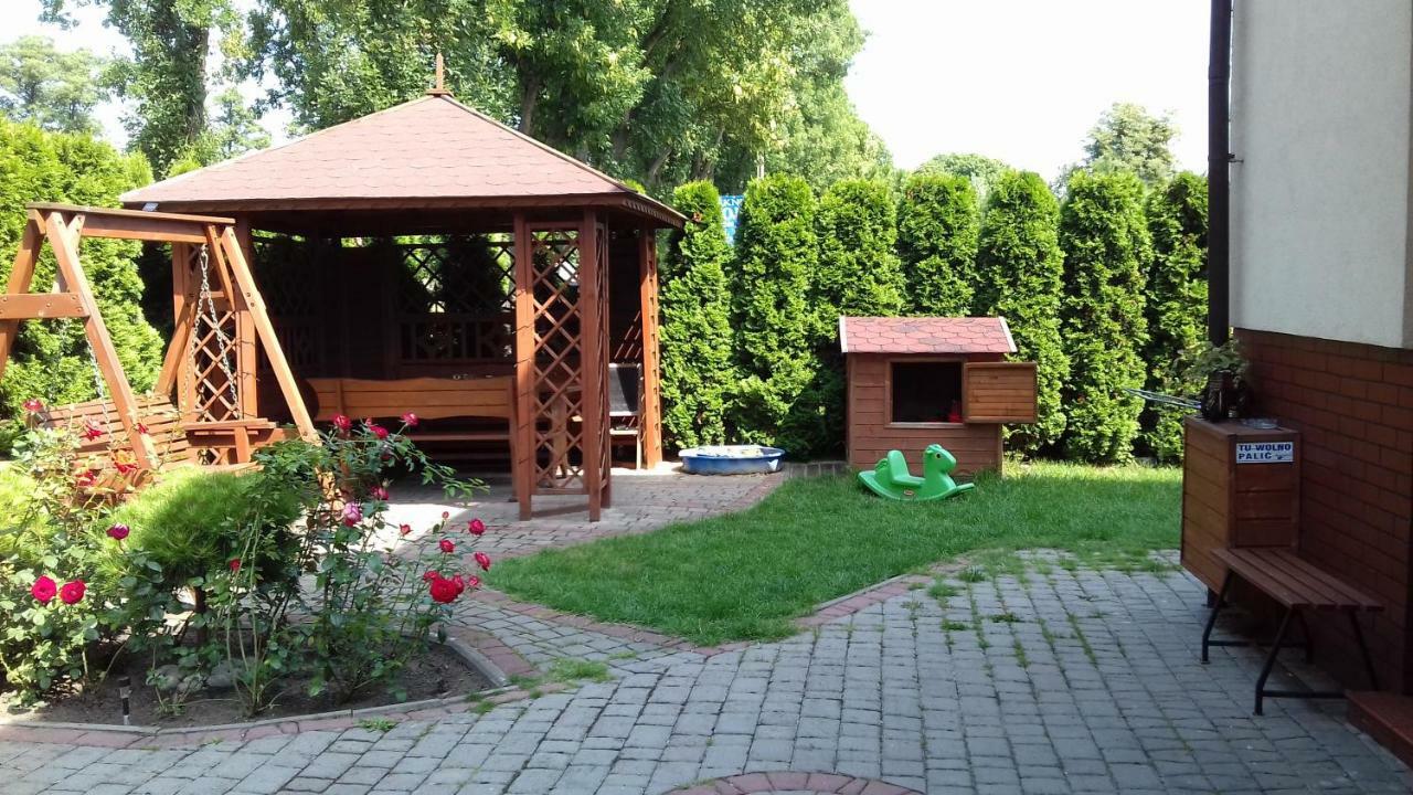 Pokoje Goscinne "Lenka" Ciechocinek Exterior photo